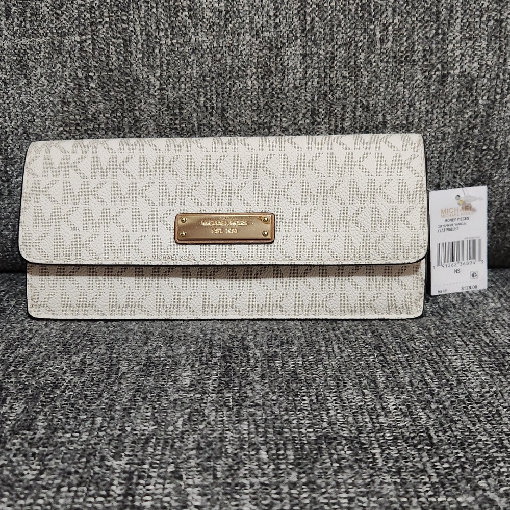 Authentic Michael Kors slim wallet